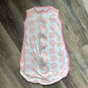 Swaddle Designs Zzz Zip Me floral Sleep Sack